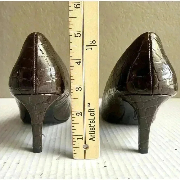 Soft Comfort By Predictions Women's Pumps 6 Brown Burgundy Kitten Heel - Picture 9 of 9